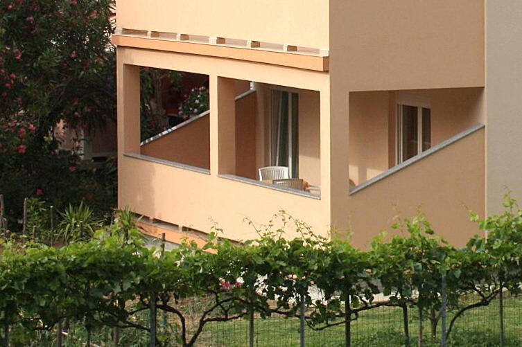 Apartments With A Parking Space Palit, Rab - 5028 Kültér fotó